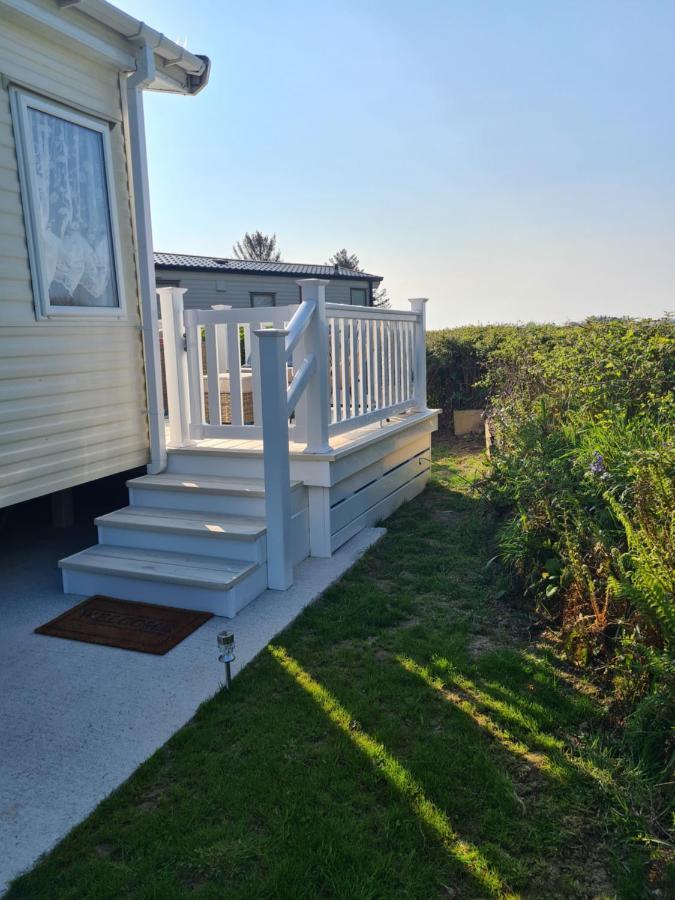 Beautiful 2 Bedroom Caravan, Holiday Park Tenby Saint Florence Zewnętrze zdjęcie