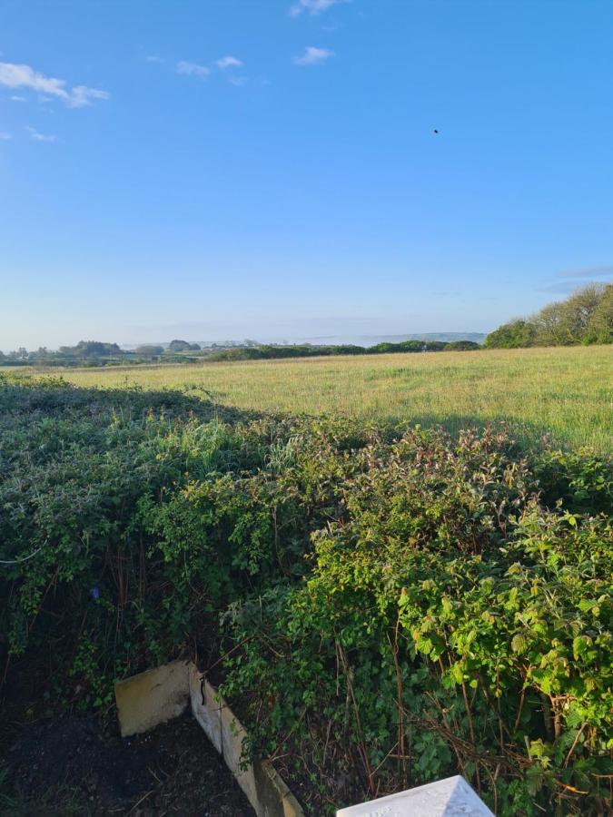 Beautiful 2 Bedroom Caravan, Holiday Park Tenby Saint Florence Zewnętrze zdjęcie