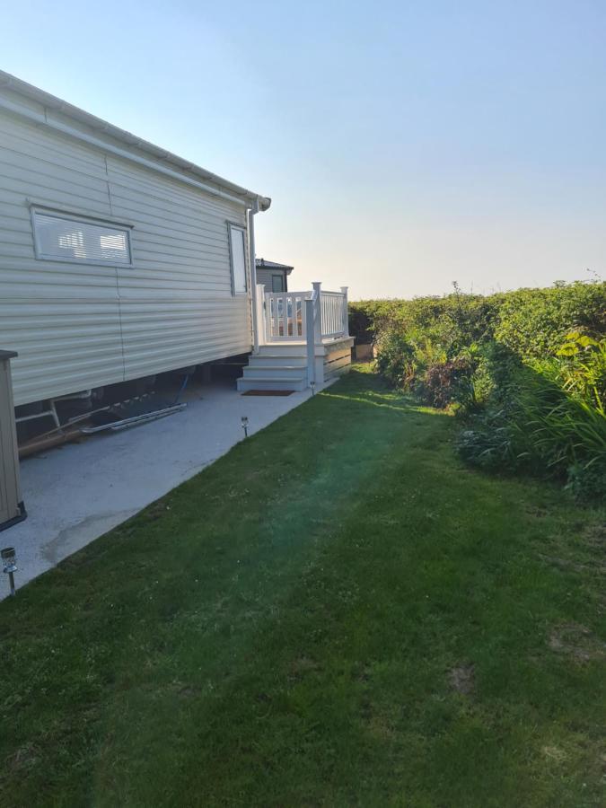 Beautiful 2 Bedroom Caravan, Holiday Park Tenby Saint Florence Zewnętrze zdjęcie
